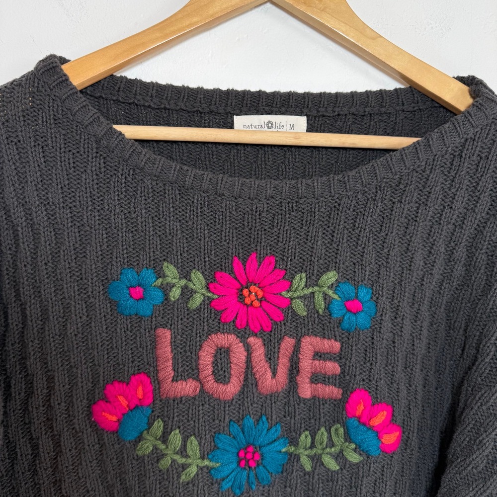 Natural Life Cropped Sweater Medium Floral Embroidered Love Boho Granola Girl - Picture 2 of 10
